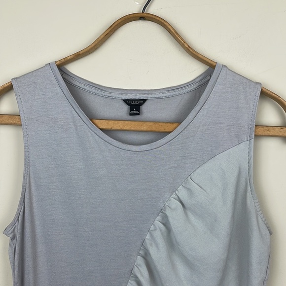 Ann Taylor | Sleeveless Top with Diagonal Rushing; Size L - Picture 3 of 10
